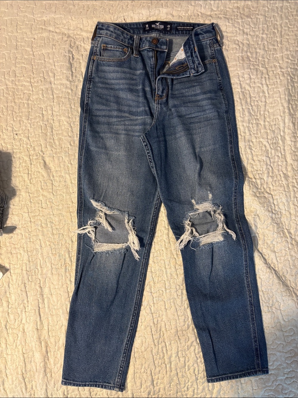 Hollister Women's Distressed Boyfriend Jeans - Blue